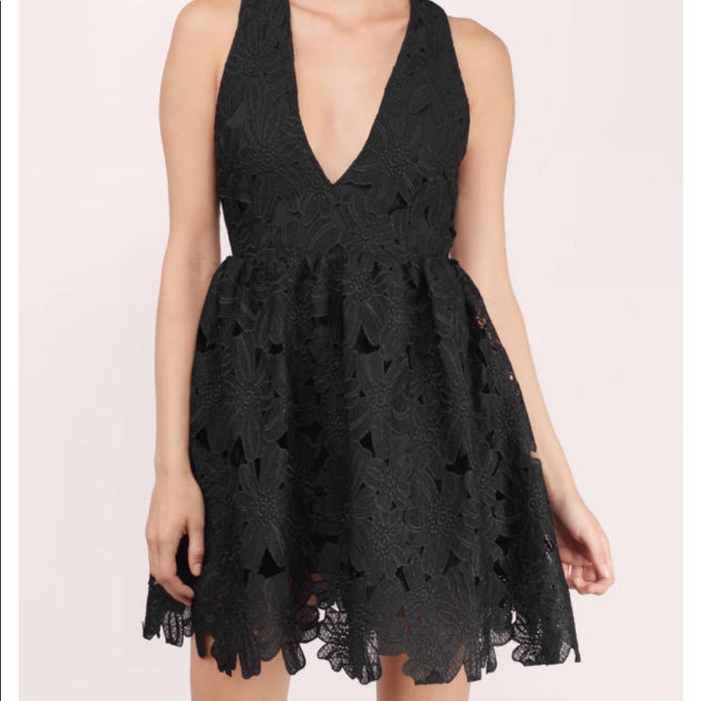 Tobi Black Flounce Skater Dress - Picture 2 of 7
